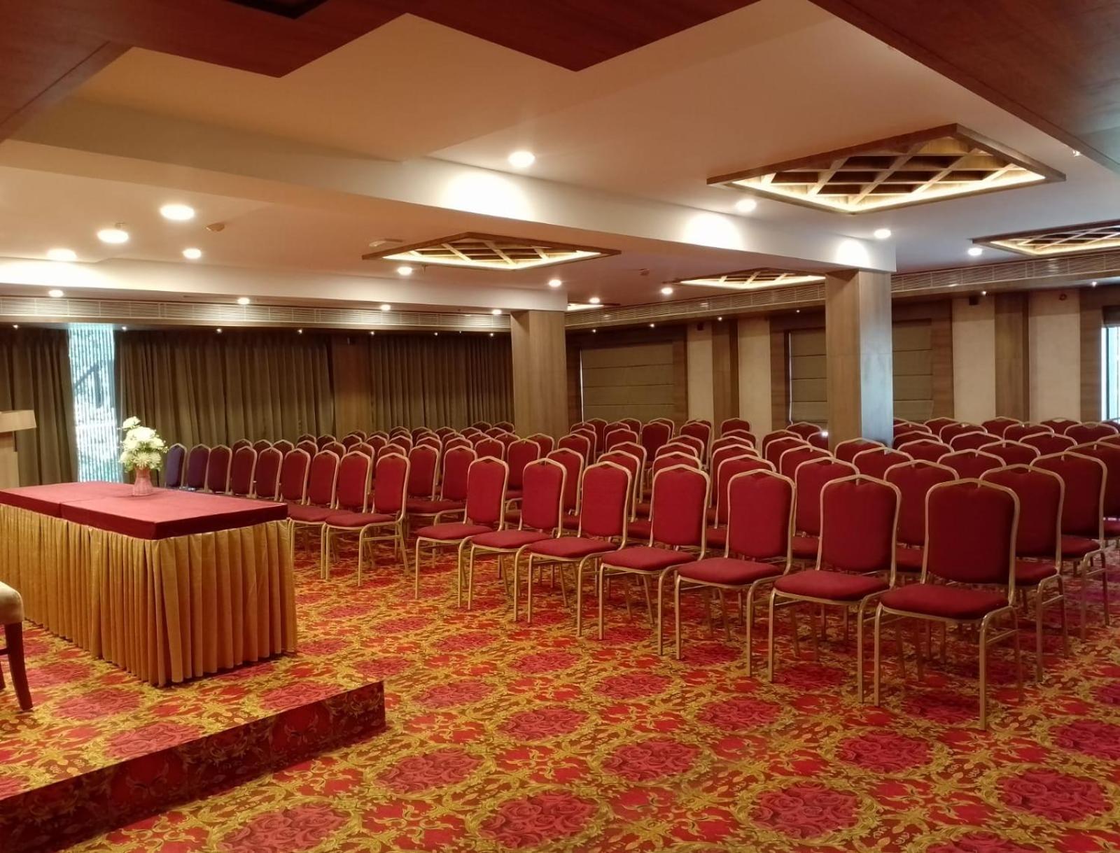 Mandarin Sky Hotel Kannúr Kültér fotó