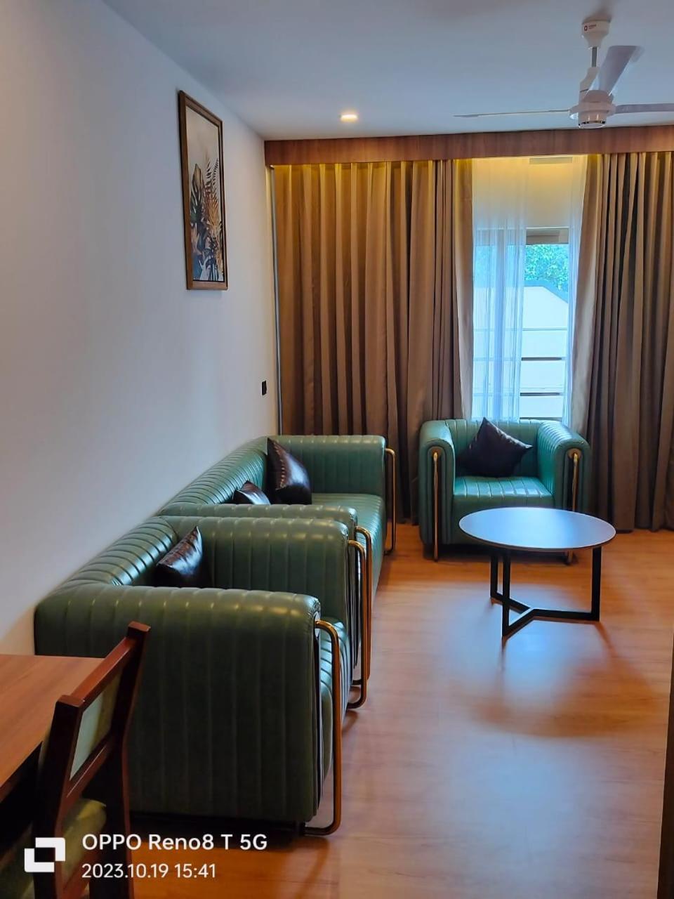 Mandarin Sky Hotel Kannúr Kültér fotó